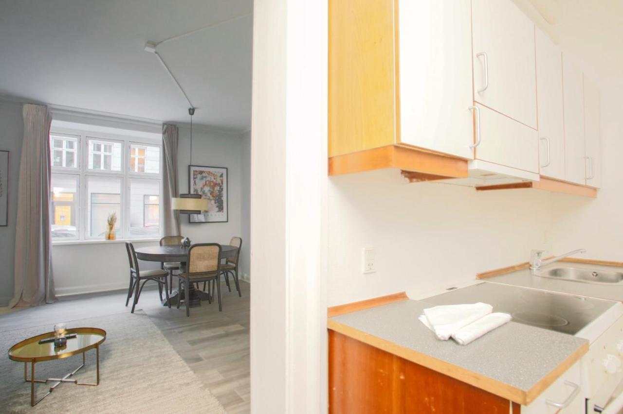 Homely 1 Bedroom Flat By The Copenhagen Lakes Bagian luar foto